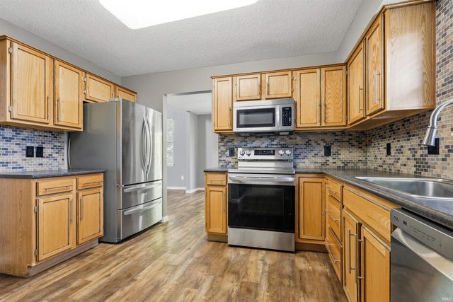 1927 Grafton Place, Fort Wayne, IN 46808
