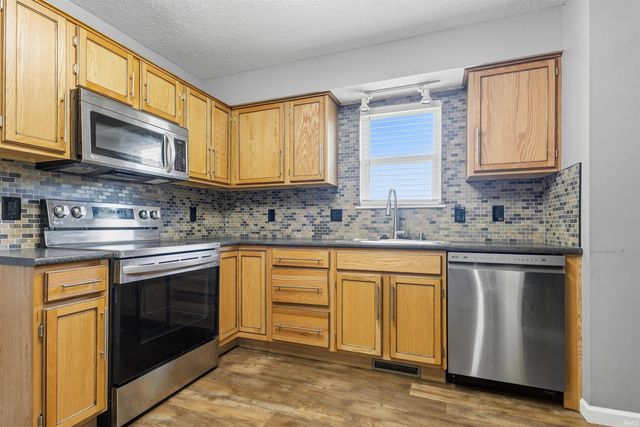 1927 Grafton Place, Fort Wayne, IN 46808
