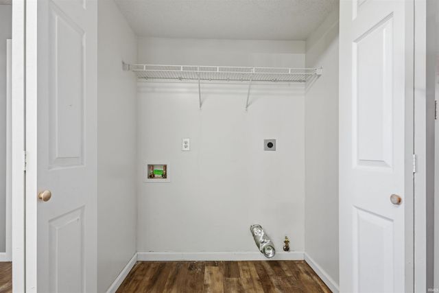 1927 Grafton Place, Fort Wayne, IN 46808