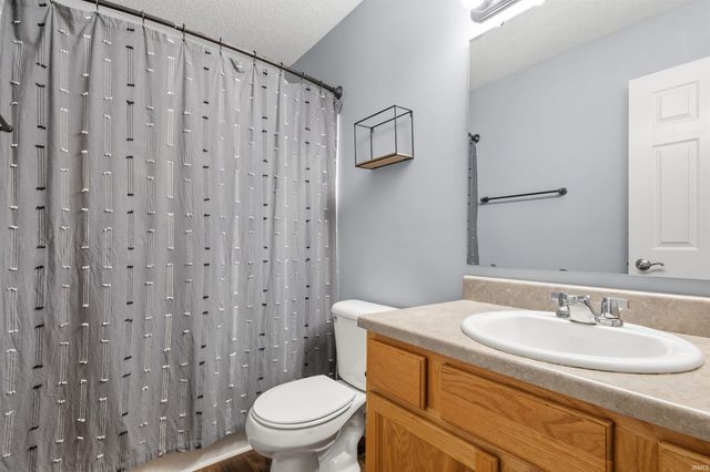 1927 Grafton Place, Fort Wayne, IN 46808