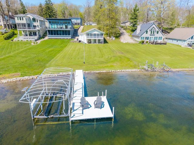 200 Lane 510D Lake James, Fremont, IN 46737