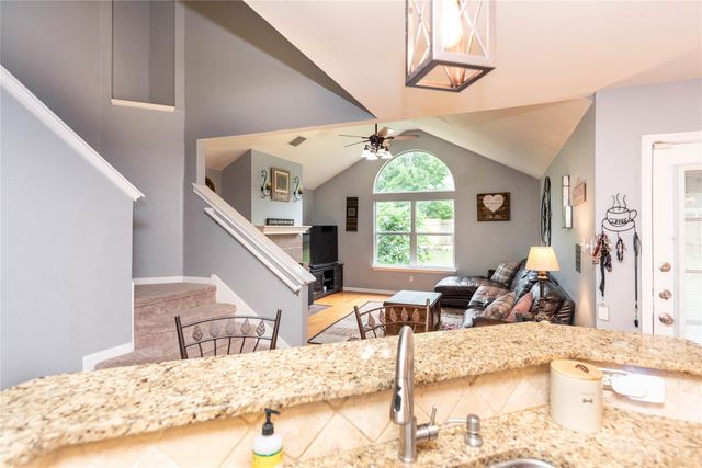 1006 Savanna LN, Cedar Park, TX 78613