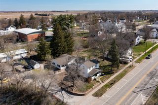 220/230 West Main St, Solon, IA 52333