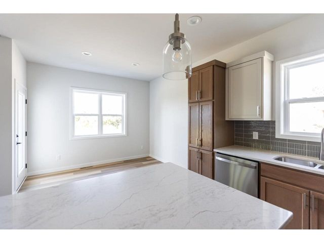 1127 Parkview Street, Cottage Grove, WI 53527