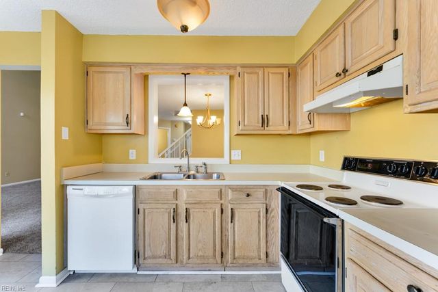 1005 Hanson WAY, Virginia Beach, VA 23454