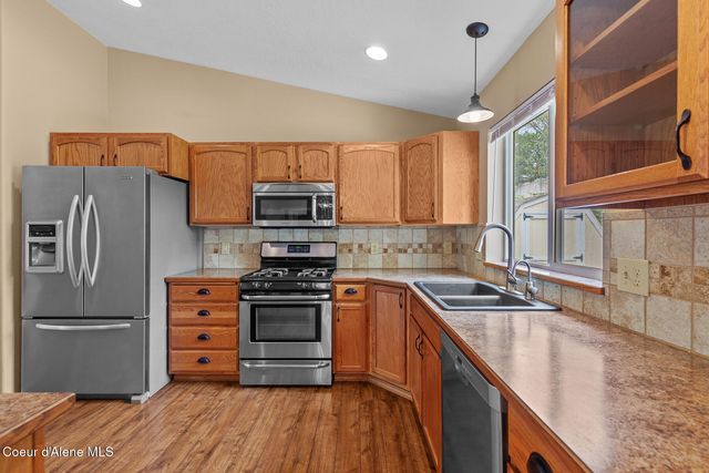 701 E Kokanee Dr, Post Falls, ID 83854