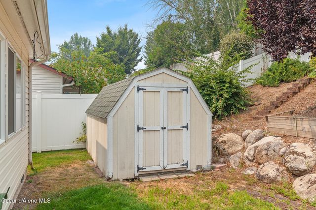 701 E Kokanee Dr, Post Falls, ID 83854