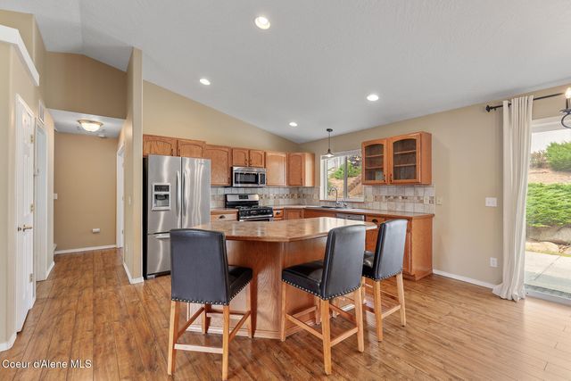 701 E Kokanee Dr, Post Falls, ID 83854