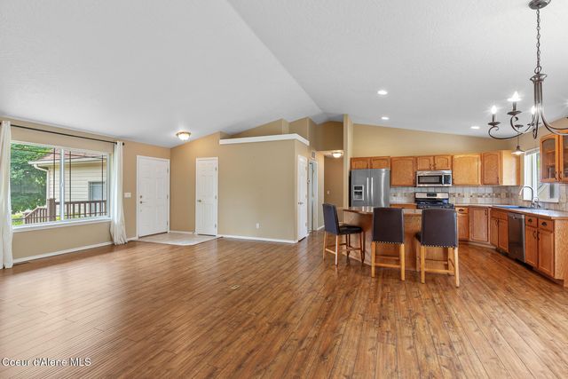 701 E Kokanee Dr, Post Falls, ID 83854