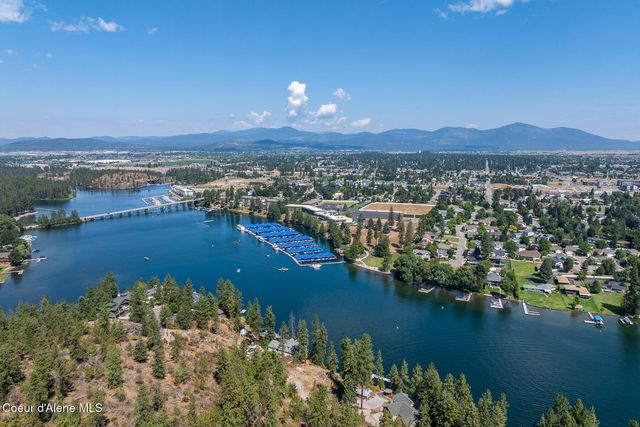 701 E Kokanee Dr, Post Falls, ID 83854