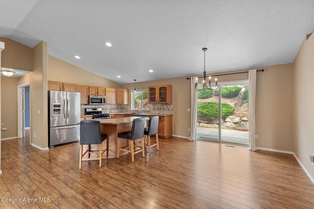 701 E Kokanee Dr, Post Falls, ID 83854