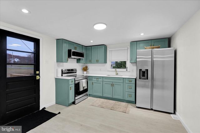 56 MONOCACY RD, Birdsboro, PA 19508