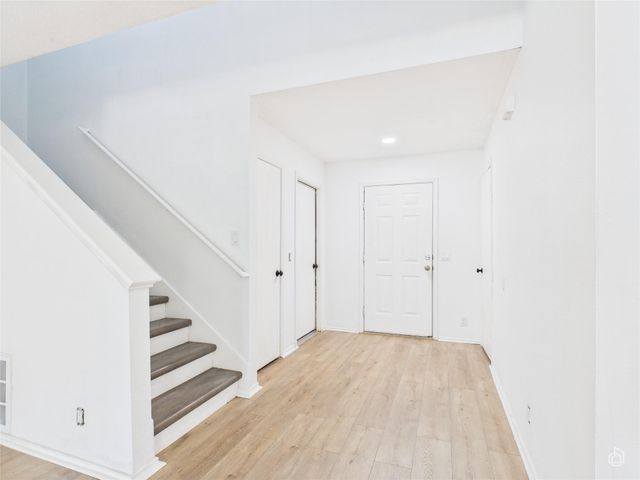 6733 Sabrina DR, Austin, TX 78747