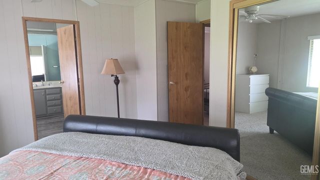 181 Sousa Lane, Bakersfield, CA 93308