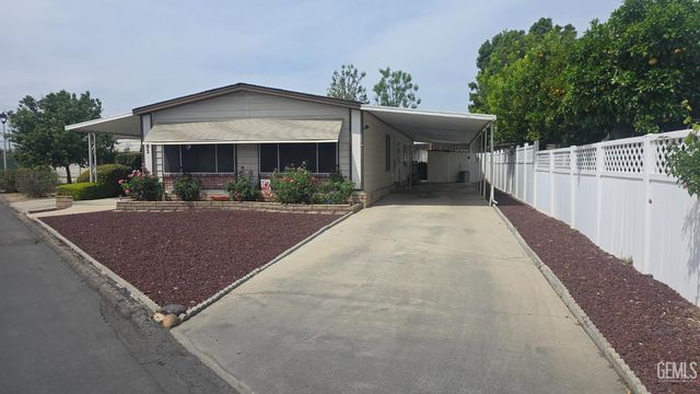 181 Sousa Lane, Bakersfield, CA 93308