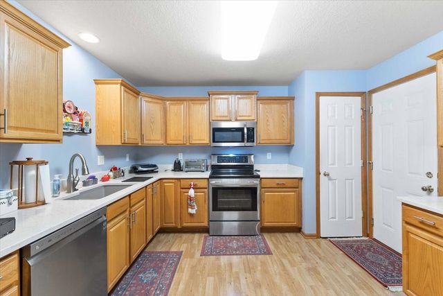 827 SW 46th Street, Ankeny, IA 50023