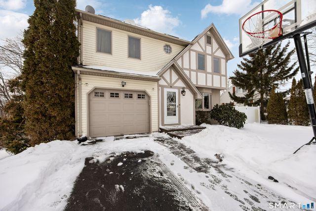 16 Sorensen Road, West Haven, CT 06516