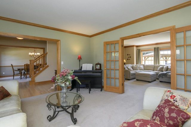587 Cottonwood LANE, Grafton, WI 53024
