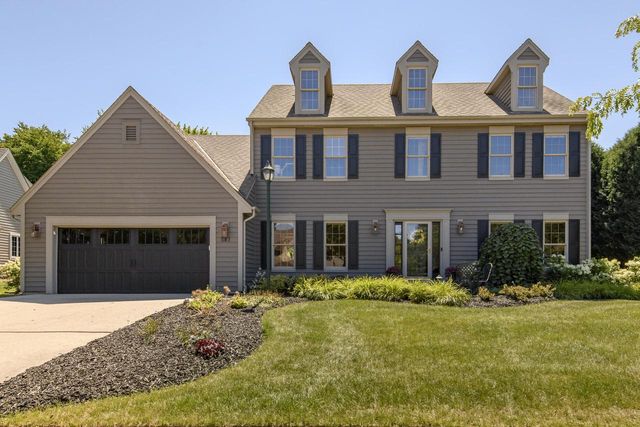 587 Cottonwood LANE, Grafton, WI 53024