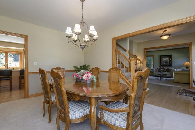 587 Cottonwood LANE, Grafton, WI 53024