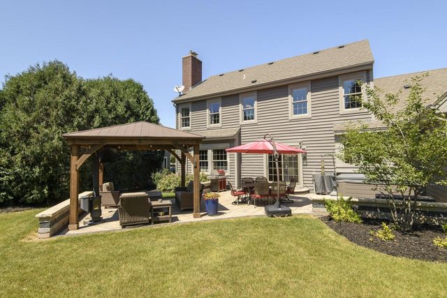 587 Cottonwood LANE, Grafton, WI 53024