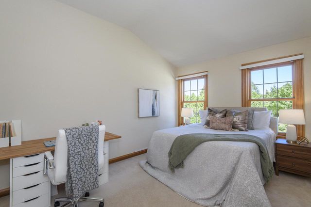 587 Cottonwood LANE, Grafton, WI 53024