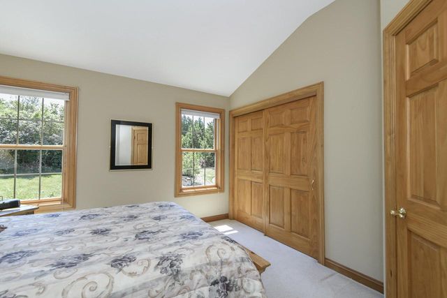 587 Cottonwood LANE, Grafton, WI 53024