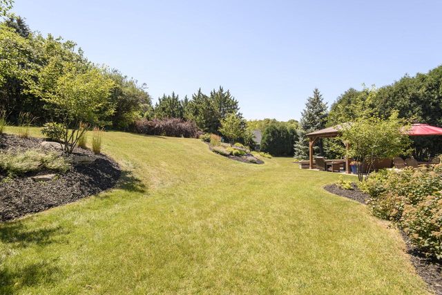 587 Cottonwood LANE, Grafton, WI 53024