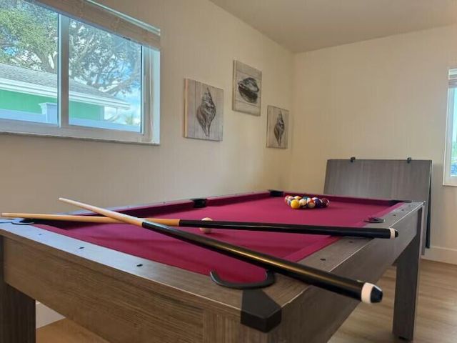 516 E Whitney Drive, Jupiter, FL 33458