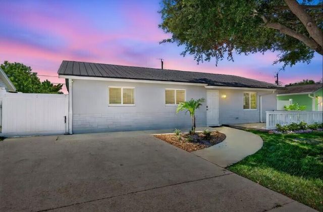 516 E Whitney Drive, Jupiter, FL 33458