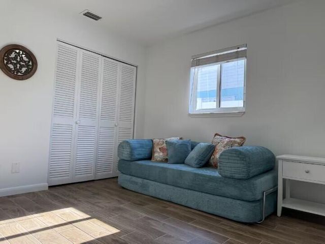 516 E Whitney Drive, Jupiter, FL 33458