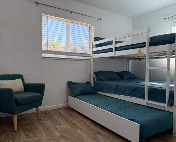 516 E Whitney Drive, Jupiter, FL 33458