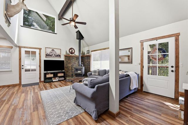 4388 Lakeridge Dr, Pollock Pines, CA 95726