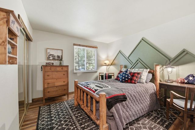 4388 Lakeridge Dr, Pollock Pines, CA 95726