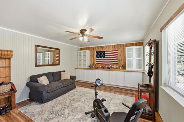 4388 Lakeridge Dr, Pollock Pines, CA 95726