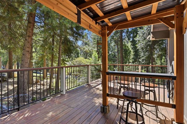 4388 Lakeridge Dr, Pollock Pines, CA 95726
