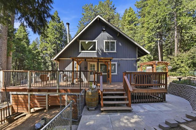 4388 Lakeridge Dr, Pollock Pines, CA 95726