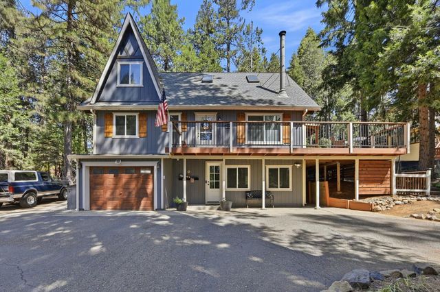 4388 Lakeridge Dr, Pollock Pines, CA 95726
