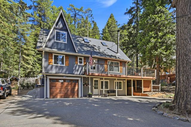 4388 Lakeridge Dr, Pollock Pines, CA 95726