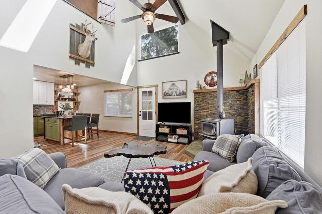 4388 Lakeridge Dr, Pollock Pines, CA 95726