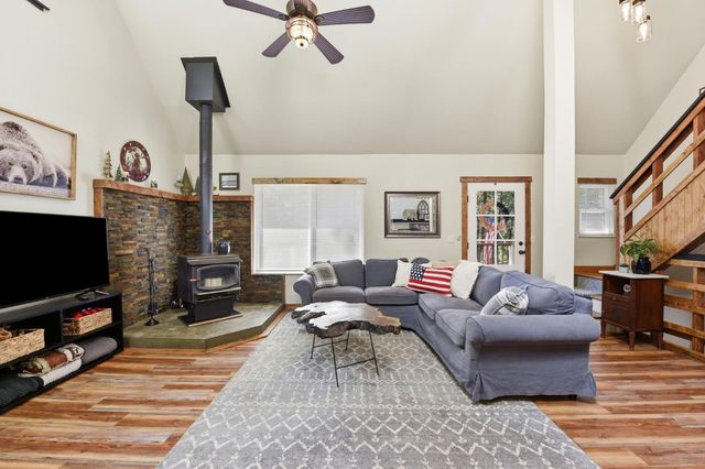 4388 Lakeridge Dr, Pollock Pines, CA 95726