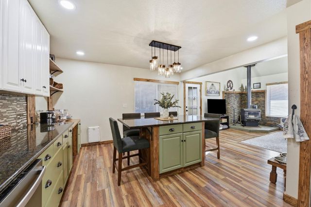 4388 Lakeridge Dr, Pollock Pines, CA 95726