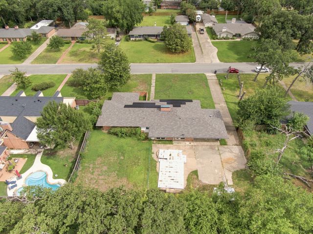 1444 Oaklawn Drive, Corsicana, TX 75110