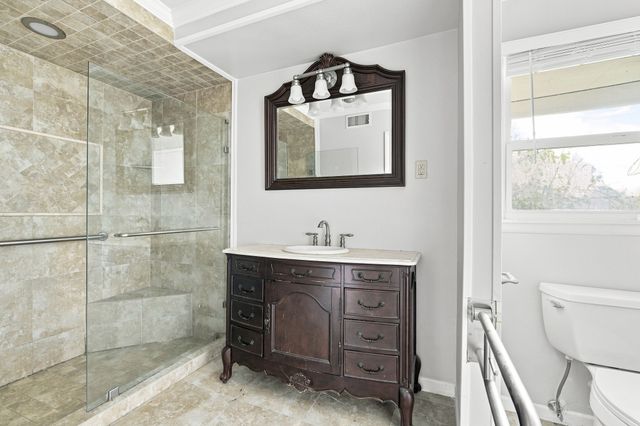 1444 Oaklawn Drive, Corsicana, TX 75110