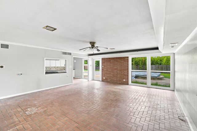 1444 Oaklawn Drive, Corsicana, TX 75110