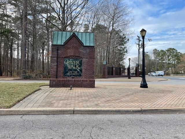 720 Inlet Quay Apt A, Chesapeake, VA 23320