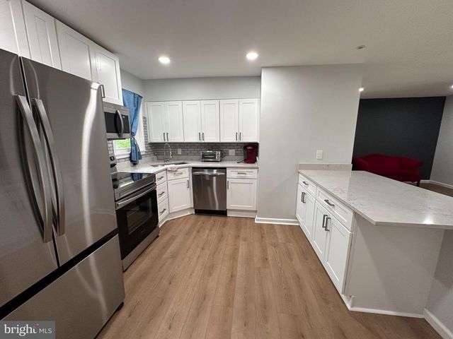 6407 85TH AVE, New Carrollton, MD 20784