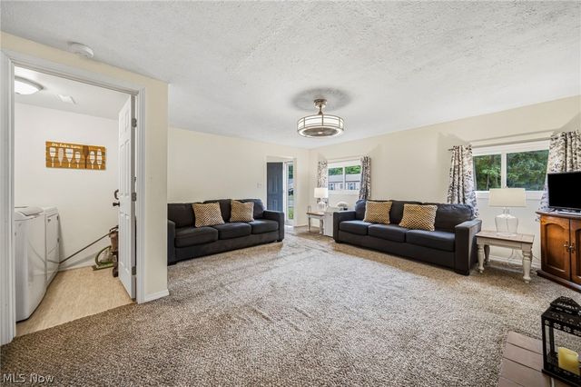 1588 Yale Avenue, Madison, OH 44057