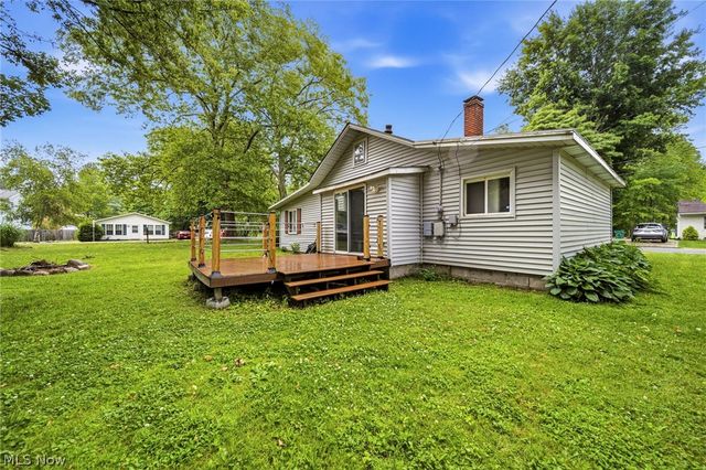 1588 Yale Avenue, Madison, OH 44057
