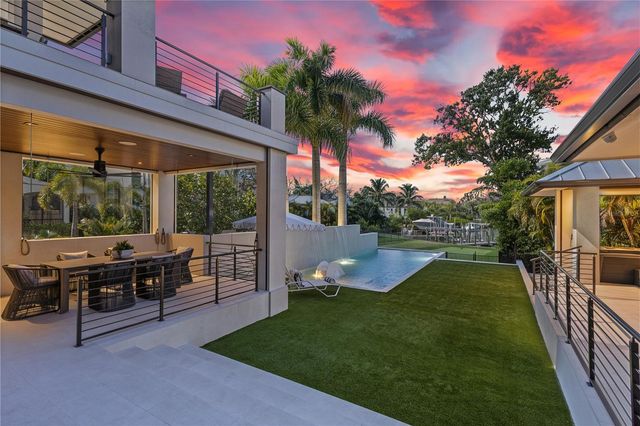 1808 FLOWER DRIVE, Sarasota, FL 34239